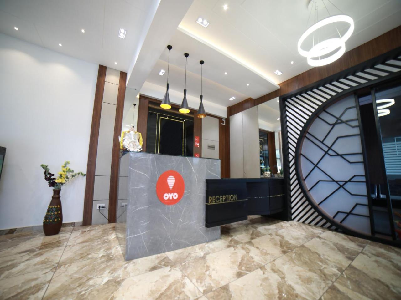 Oyo 15561 Corporate Villa 贾姆穆 外观 照片